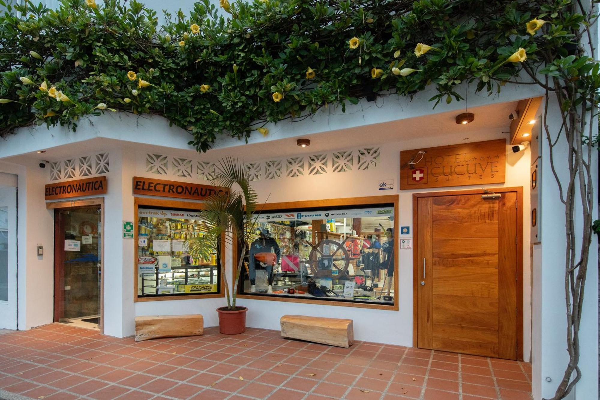 Hotel Cucuve Puerto Ayora  Zewnętrze zdjęcie